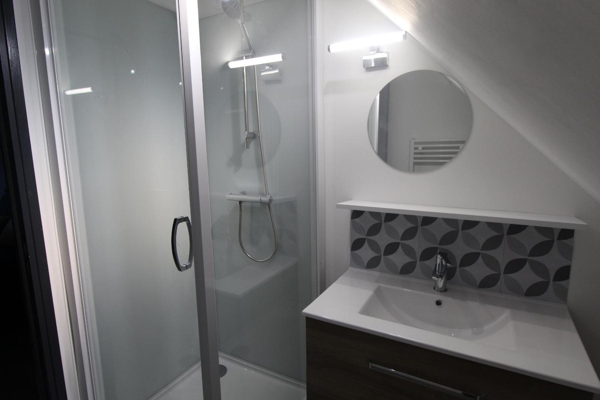 Studio Est Proche Centre Ville Loudeac Ngoại thất bức ảnh